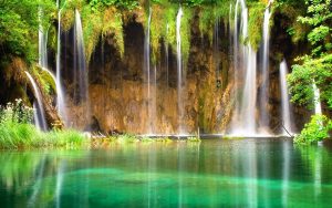 ---lagoon-waterfall-4438